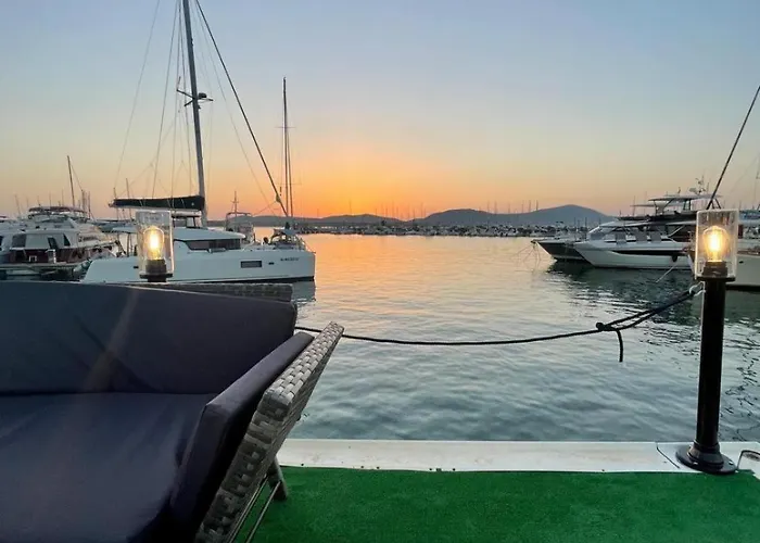 بوتيل Houseboat Blueseadream Dolphin Casetta Galleggiante ألغيرو